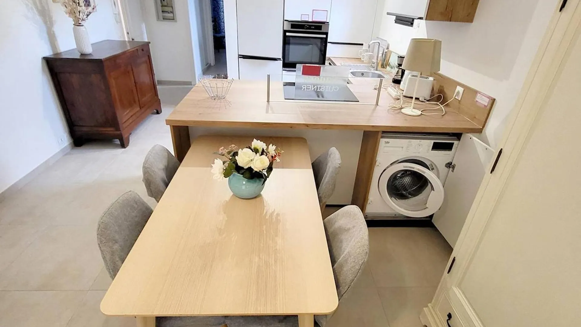 Appartement T2 Renove Avec Balcon A 200M Des Plages - Fr-1-316-346 Six-Fours-les-Plages França
