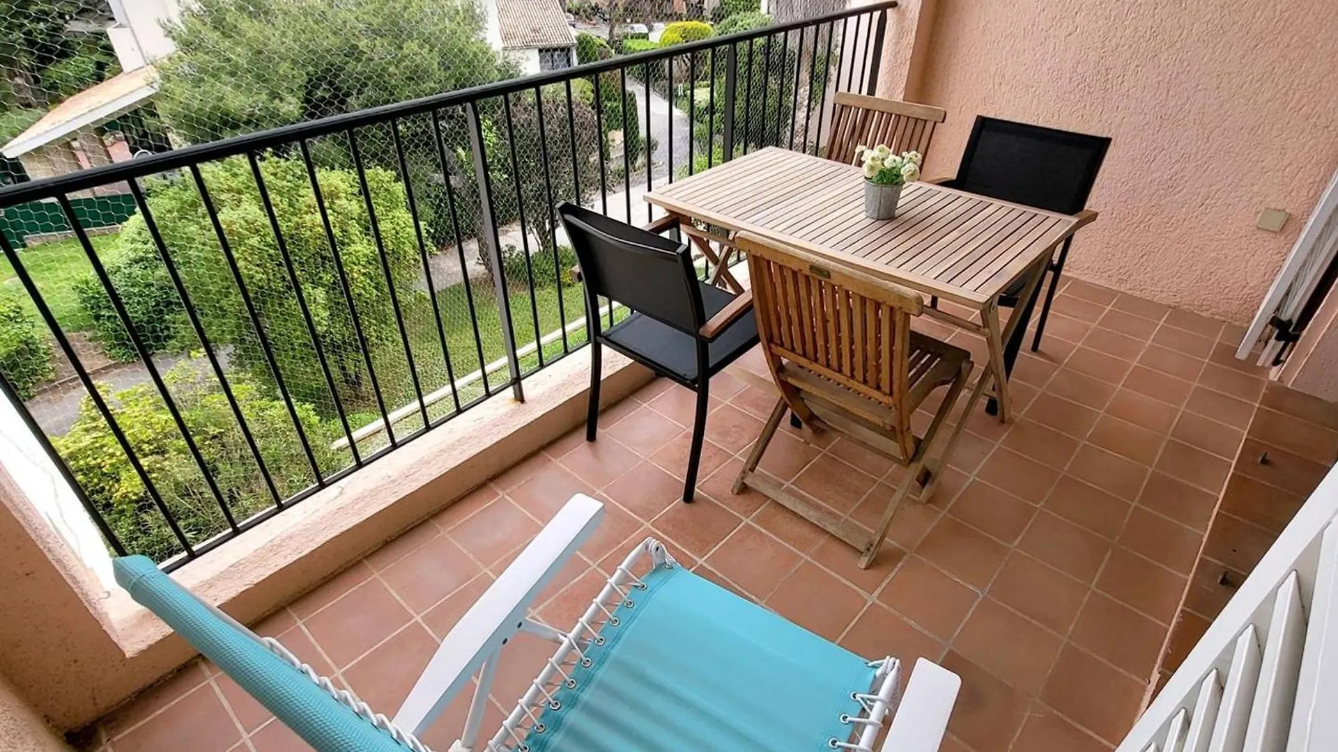 Appartement T2 Renove Avec Balcon A 200M Des Plages - Fr-1-316-346 Six-Fours-les-Plages
